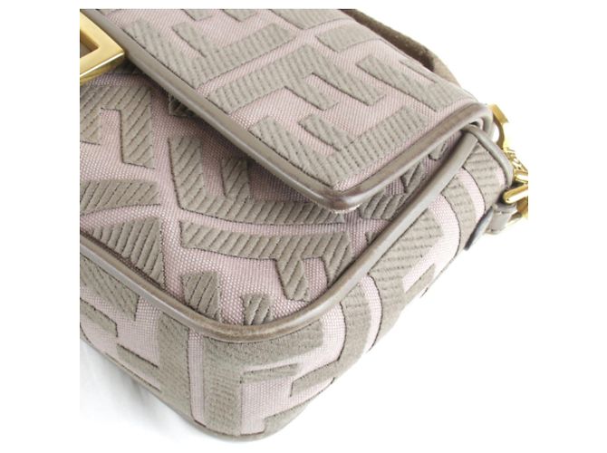 Borsa a tracolla Fendi in tela rosa - vista 4
