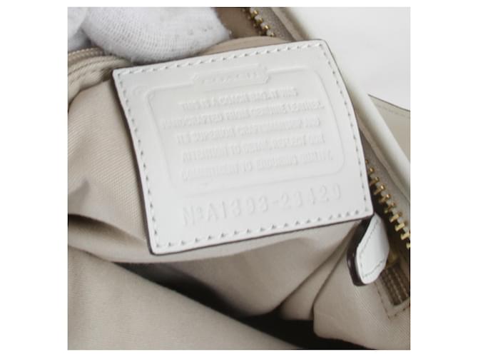 Borsa a tracolla COACH White Tassel Charm Bianco - vista 15
