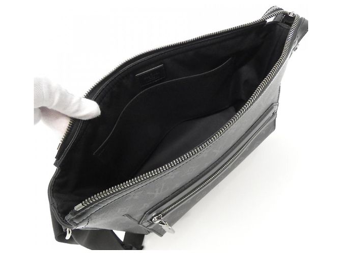 Borsa a tracolla Louis Vuitton Monogram Eclipse Odyssée Messenger PM M44223 Nero - vista 6