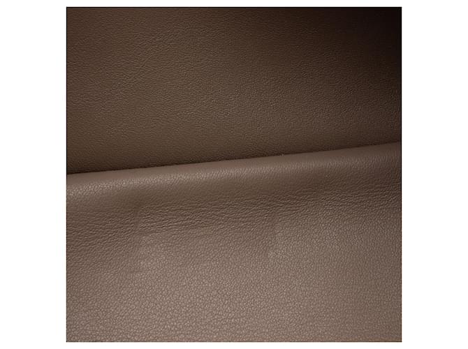 Bolsa Louis Vuitton Taurillon Python Capucines PM Rosa - vista 10