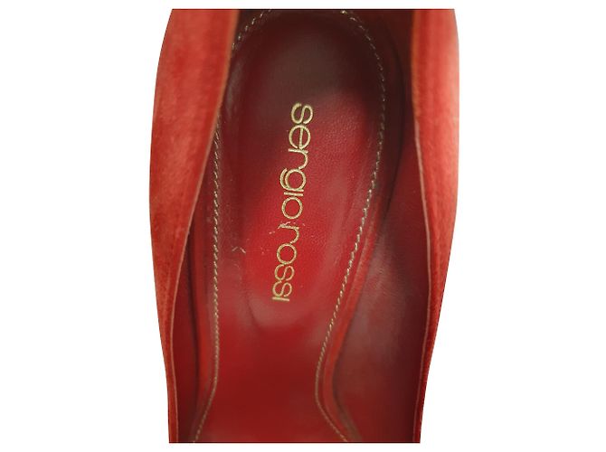 Décolleté con punta Sergio Rossi in scamosciato rosso Bordò - vista 10