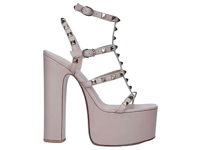 Valentino Garavani Sandali con zeppa e borchie Beige - vista 2