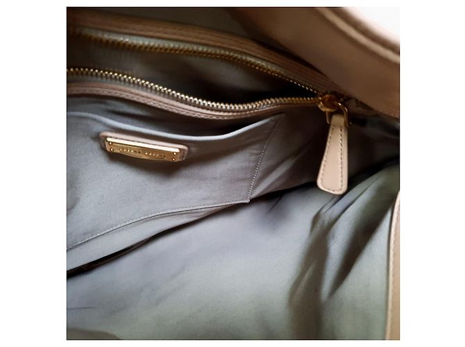 Borsa Hobo Miu Miu Matelasse Coffer in pelle beige - vista 5