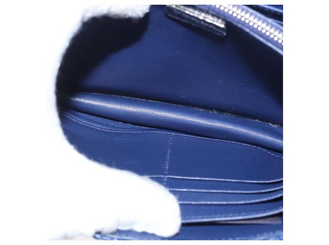 Prada Gaufre Flap Nappa Leather Medium Blu - vista 5