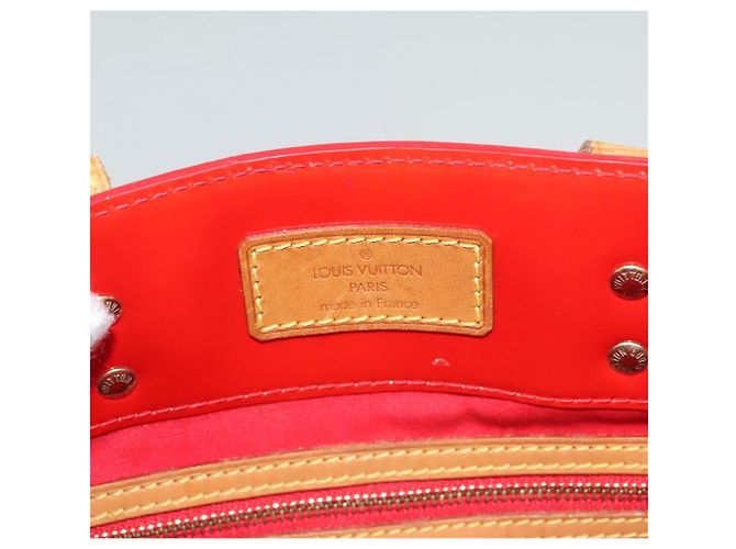 Louis Vuitton Reade Monogram Vernis MM Rosso - vista 7