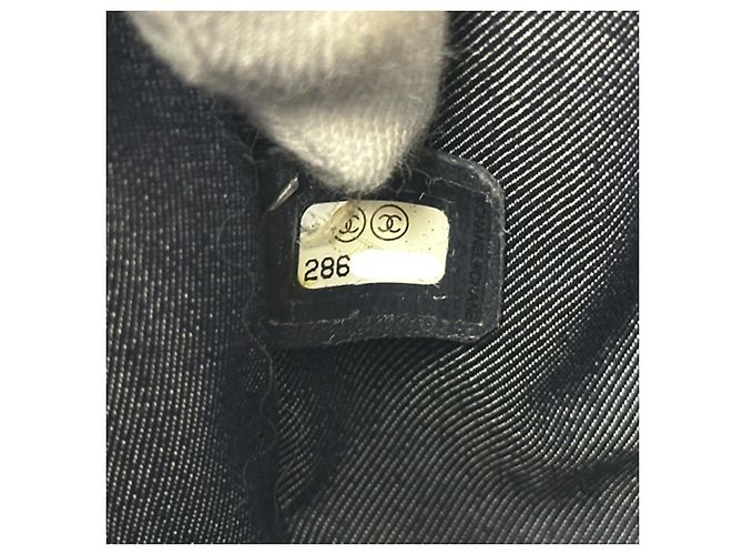 Borsa a mano Chanel in pelle nera Nero - vista 8