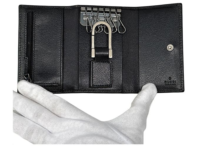 Gucci Leather Keycase in Black - view 4