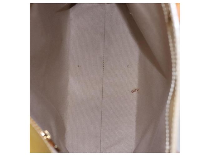 Louis Vuitton Reade Monogram Vernis MM Beige - vista 5