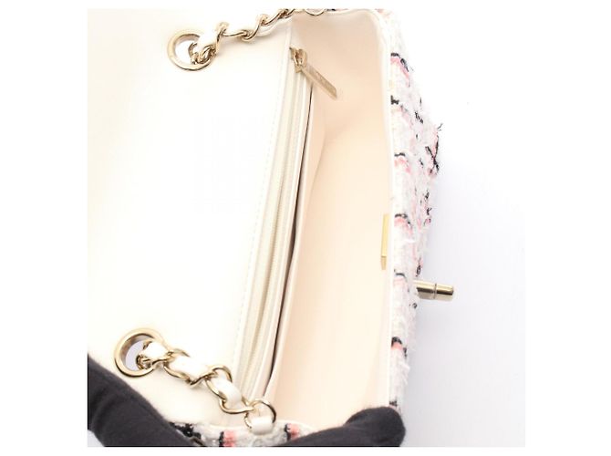 Borsa a Spalla Chanel Mini Matelassé 20 Nero Rosa Bianco - vista 3