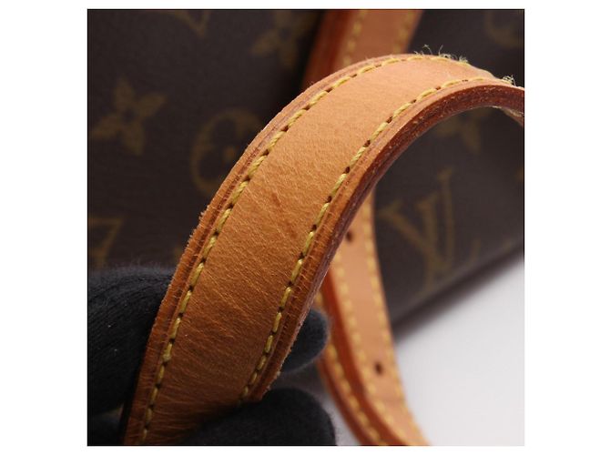 Sac à l'épaule Louis Vuitton Vivacite PM Marron Monogramme - vue 10