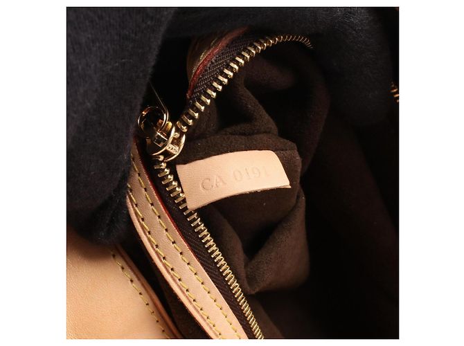 Borsa Louis Vuitton Wilshire PM Marrone Monogramma - vista 5