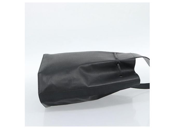 Louis Vuitton Zaino Drawstring Epi Leather Nero - vista 4