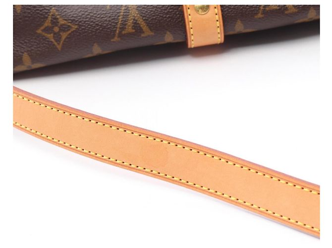 Borsa a tracolla Louis Vuitton Saumur 30 Monogram Marrone Monogramma - vista 12