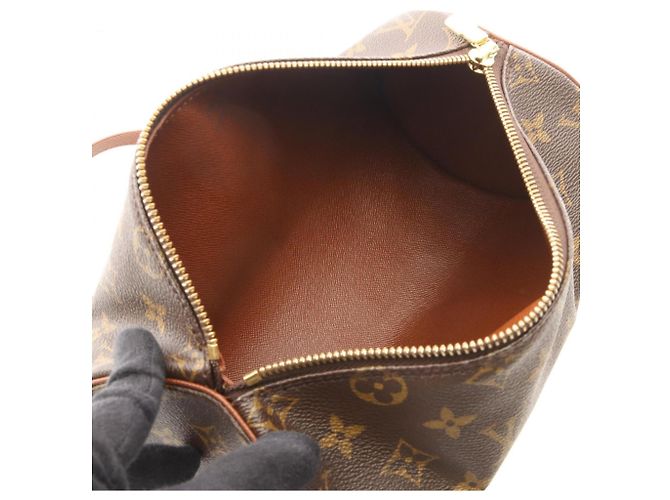 Borsa Louis Vuitton Papillon 26 Marrone Monogramma - vista 3