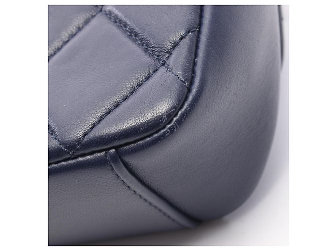 Timeless Borsa Chanel Matelassé Small Flap Blu navy - vista 12