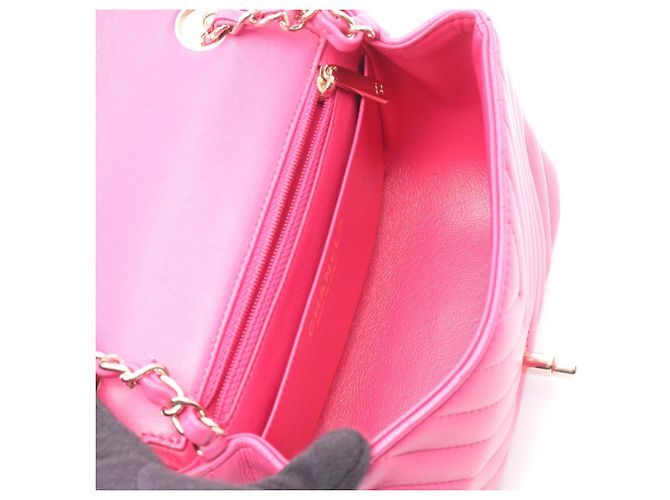 Mini borsa a tracolla Chanel Chevron V-Stitch Rosa - vista 3