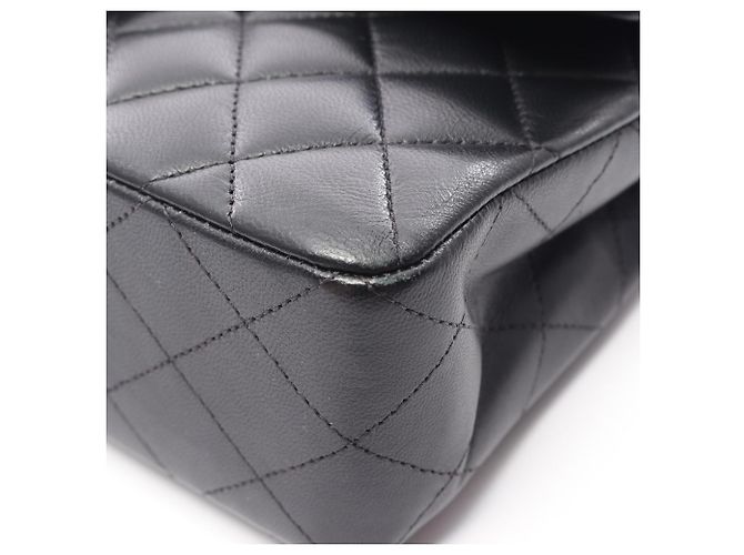 Borsa a tracolla Chanel Matelassé Double Flap Nero - vista 10