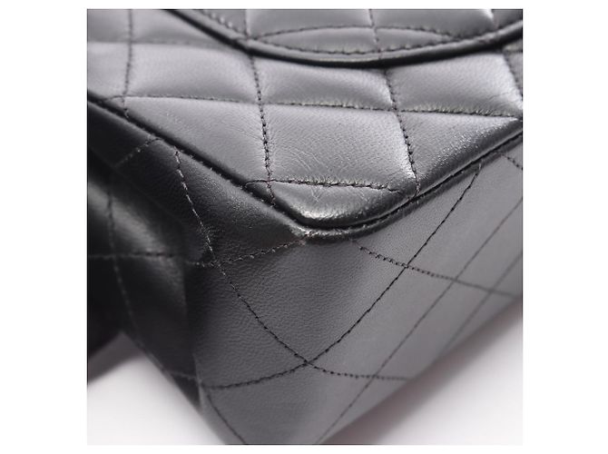 Borsa a tracolla Chanel Matelassé Double Flap Nero - vista 13