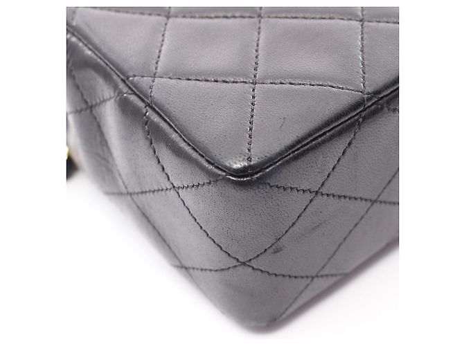 Borsa a tracolla Chanel Matelassé in agnello nero - vista 10
