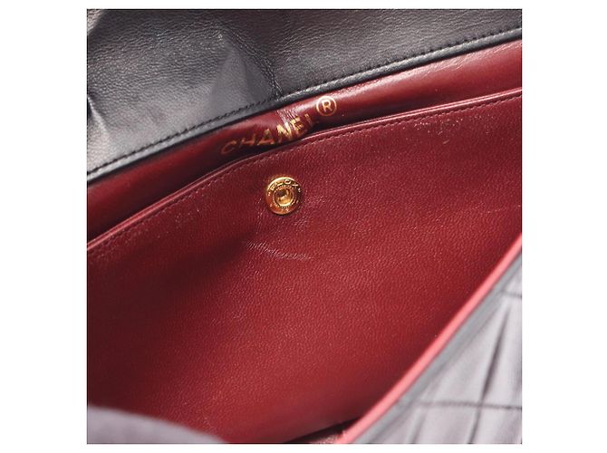 Borsa a tracolla Chanel Matelassé in agnello nero - vista 7