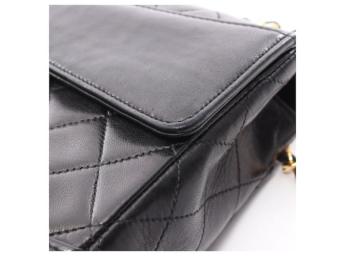 Borsa a tracolla Chanel Matelassé in agnello nero - vista 9