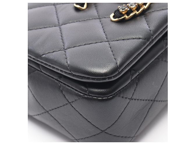 Borsa Chanel Matelassé in agnello nero - vista 6