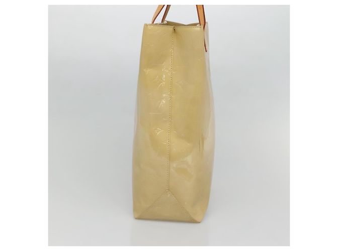 Louis Vuitton Reade Monogram Vernis MM Beige - vista 3