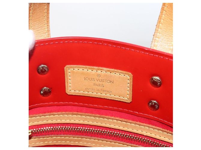 Borsa Louis Vuitton Reade Monogram Vernis PM Rosso - vista 6