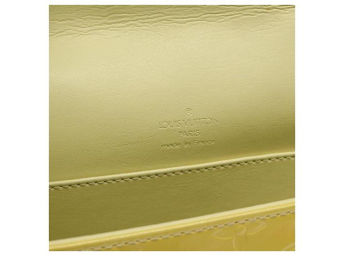 Louis Vuitton Thompson Street Monogram Vernis Medium Giallo - vista 7