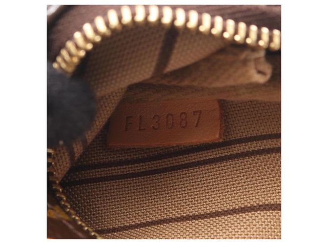 Louis Vuitton Mini Pochette Accessoires Marrone - vista 5