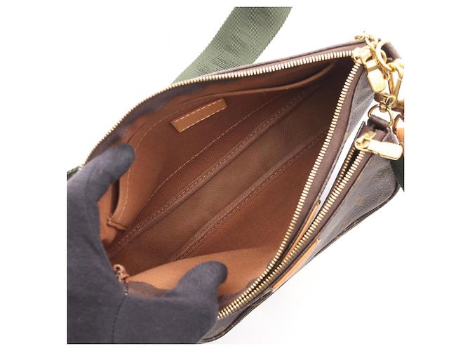 Borsa a tracolla Louis Vuitton Multi Pochette Accessoires Marrone Cachi - vista 3