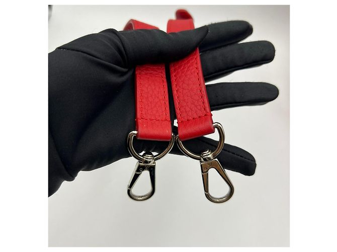 Borsa Louis Vuitton Capucines BB Rosso - vista 13