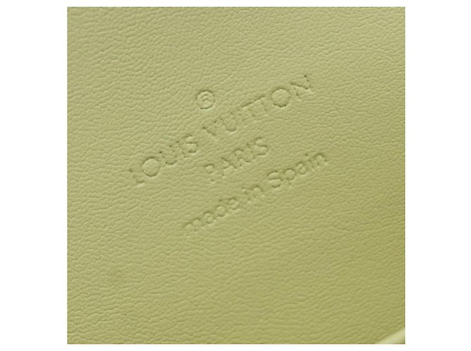 Louis Vuitton Thompson Street Monogram Vernis Medium Giallo - vista 6