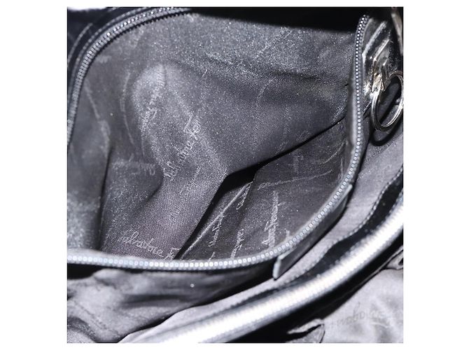 Borsa Salvatore Ferragamo Vala in tela nero argento Auth ka4576 - vista 19