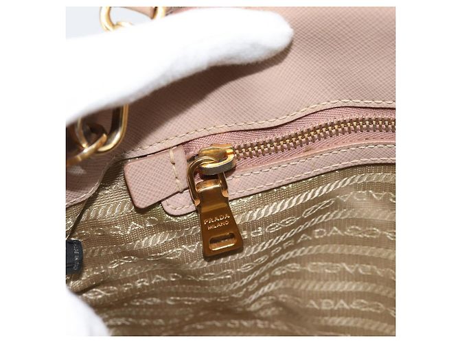 Saffiano Borsa PRADA in pelle Safiano 2 modi Beige Oro Auth 183886A D'oro - vista 25