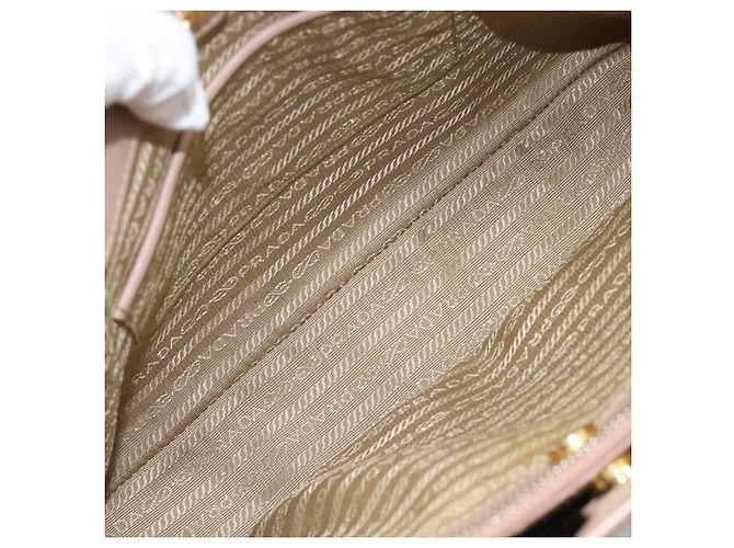 Saffiano Borsa PRADA in pelle Safiano 2 modi Beige Oro Auth 183886A D'oro - vista 29