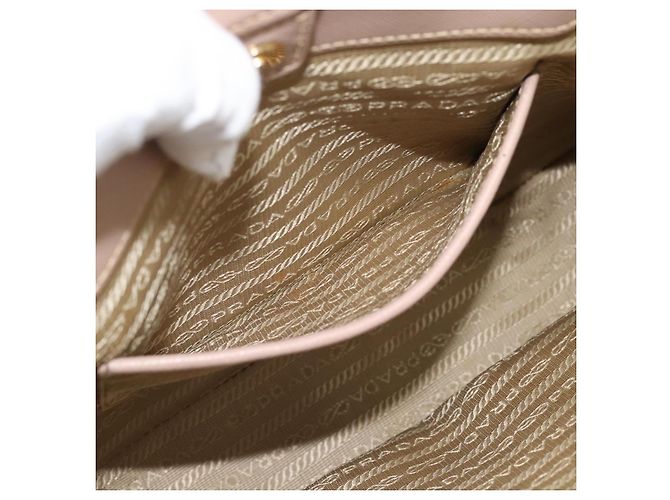 Saffiano Borsa PRADA in pelle Safiano 2 modi Beige Oro Auth 183886A D'oro - vista 30