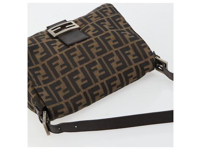 FENDI Zucca Canvas Mamma Baguette Shoulder Bag Marrone Nero Autentica 180861A - vista 6