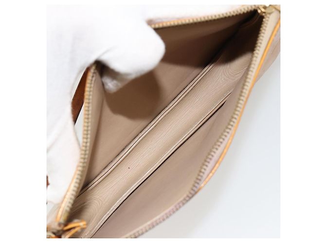LOUIS VUITTON Monogram Vernis Lexington Pouch Beige M91010 LV Auth 184160 - vista 11