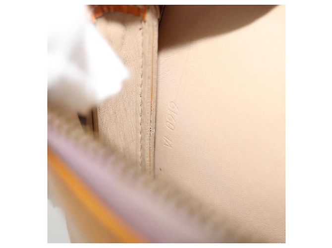 LOUIS VUITTON Monogram Vernis Lexington Pouch Beige M91010 LV Auth 184160 - vista 12