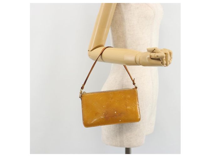 LOUIS VUITTON Monogram Vernis Lexington Pouch Beige M91010 LV Auth 184160 - vista 23