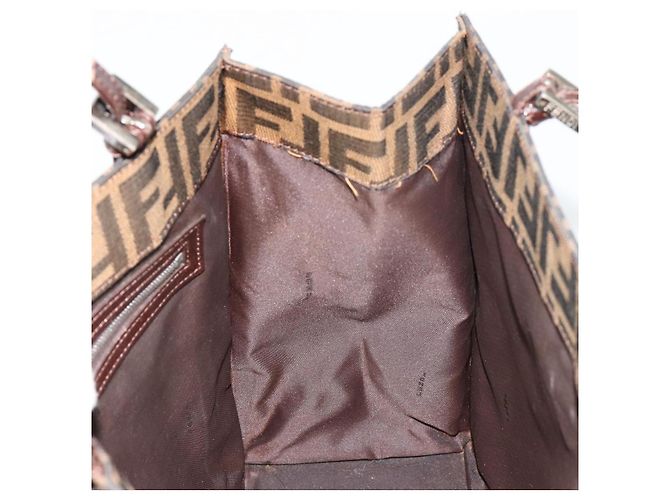 FENDI Zucca Canvas Mamma Baguette Tote Bag Black Brown Auth 182074 Marrone Nero - vista 21