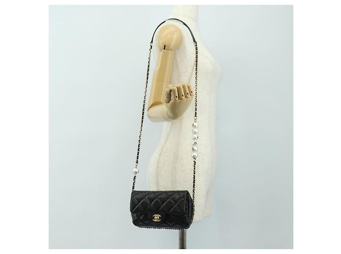 CHANEL Matelasse Pearl Chain Shoulder Bag Lamb Skin Black Gold CC Auth ka4643M Nero D'oro - vista 29