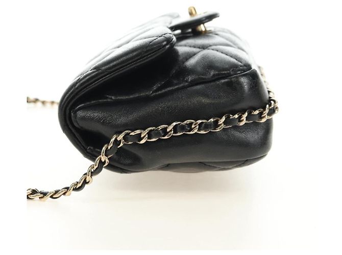 CHANEL Matelasse Pearl Chain Shoulder Bag Lamb Skin Black Gold CC Auth ka4643M Nero D'oro - vista 4