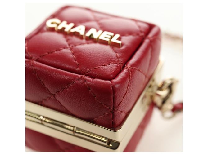 Charm per borsa CHANEL Matelasse in pelle di agnello rosso e oro CC Autentico 181875SAM D'oro - vista 13