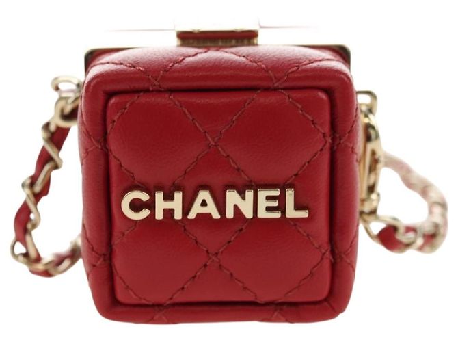Charm per borsa CHANEL Matelasse in pelle di agnello rosso e oro CC Autentico 181875SAM D'oro - vista 3