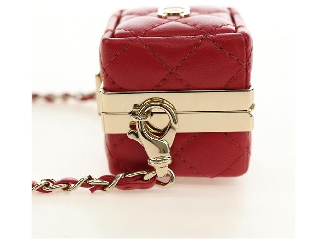 Charm per borsa CHANEL Matelasse in pelle di agnello rosso e oro CC Autentico 181875SAM D'oro - vista 4
