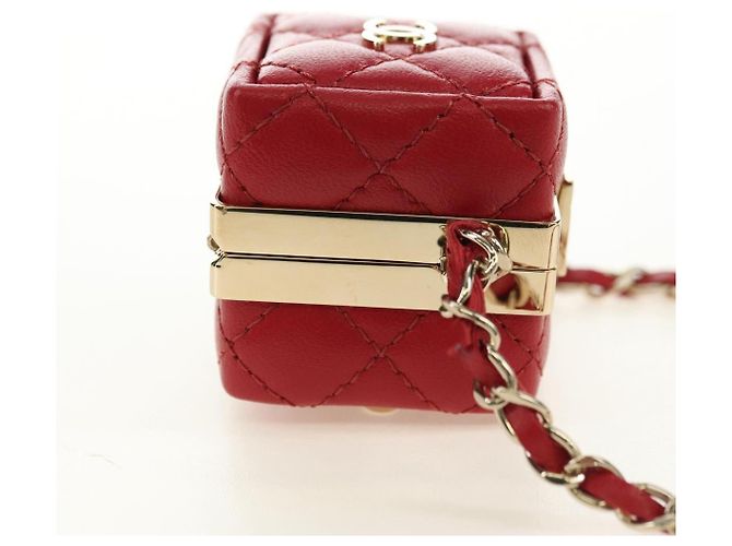 Charm per borsa CHANEL Matelasse in pelle di agnello rosso e oro CC Autentico 181875SAM D'oro - vista 5