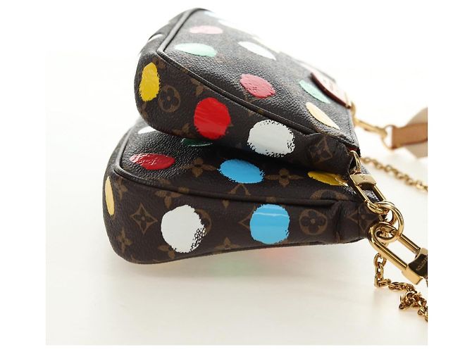 LOUIS VUITTON Monogram LVxYK Multi Pochette Pouch M46385 LV Auth 182312SM Monogramma - vista 4