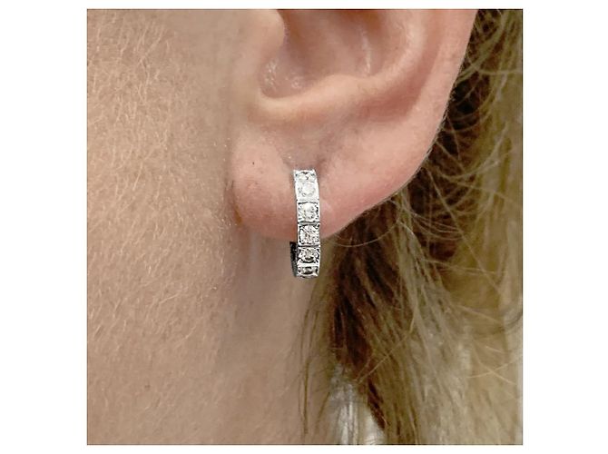 Orecchini Cartier, "Lanière", oro bianco e diamanti. Piccolo modello. - vista 6